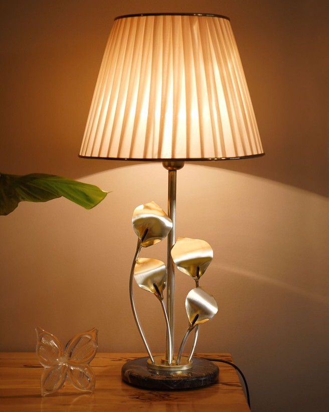 آباژور رومیزی مدرن کنارمبلی دستساز