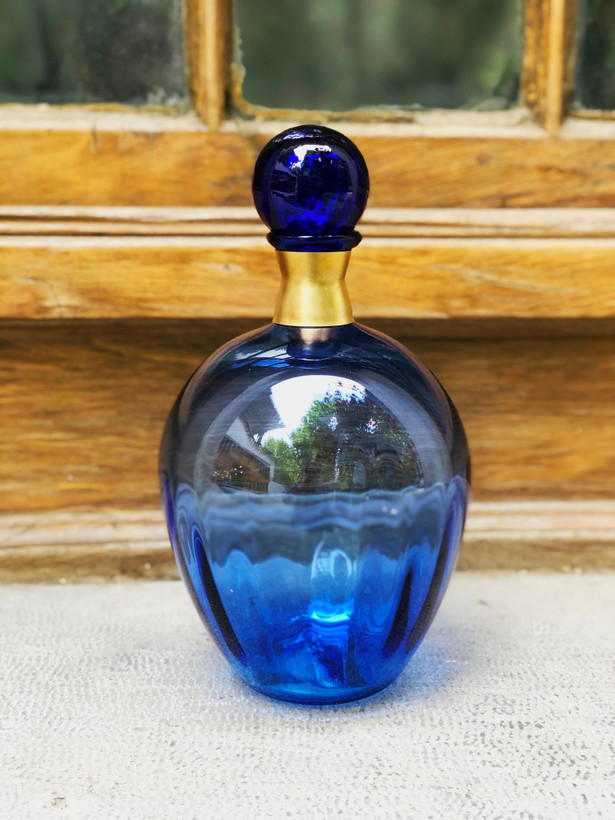 بطری شیشه ای بزرگ