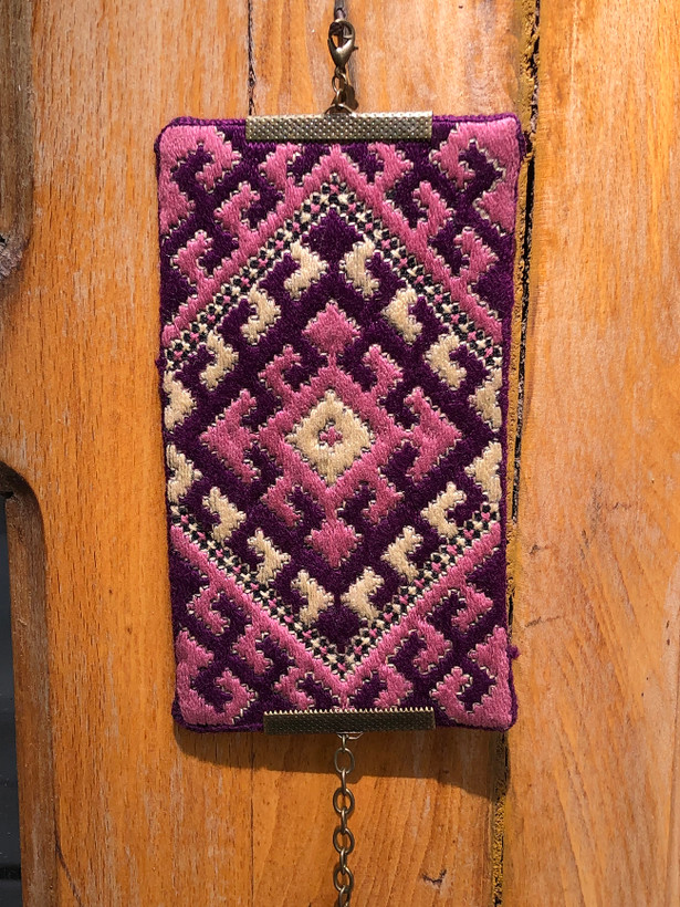 خرید دستبند سوزندوزی بلوچی خاص