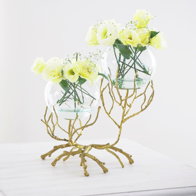 گلدان کنار مبلی