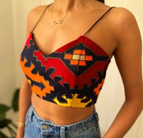 نیم تنه زنانه