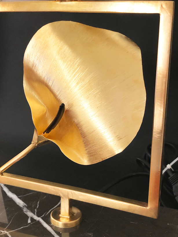 آباژور کنارمبلی