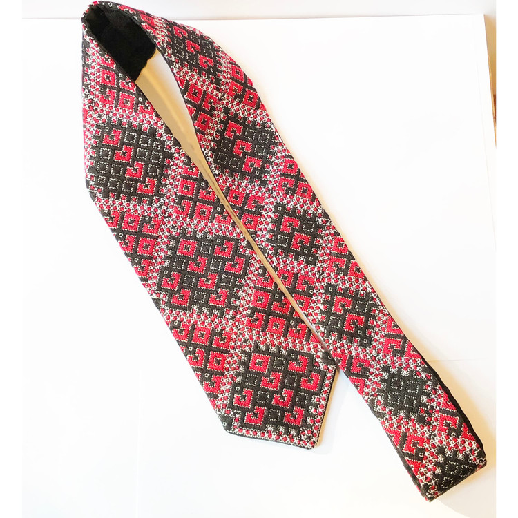 کراوات دستدوز