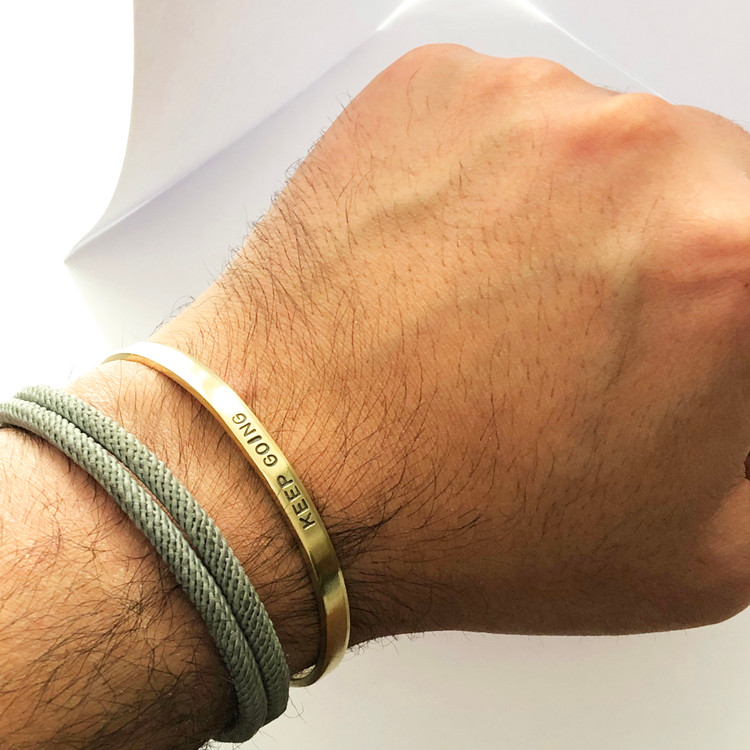 دستبند برنجی