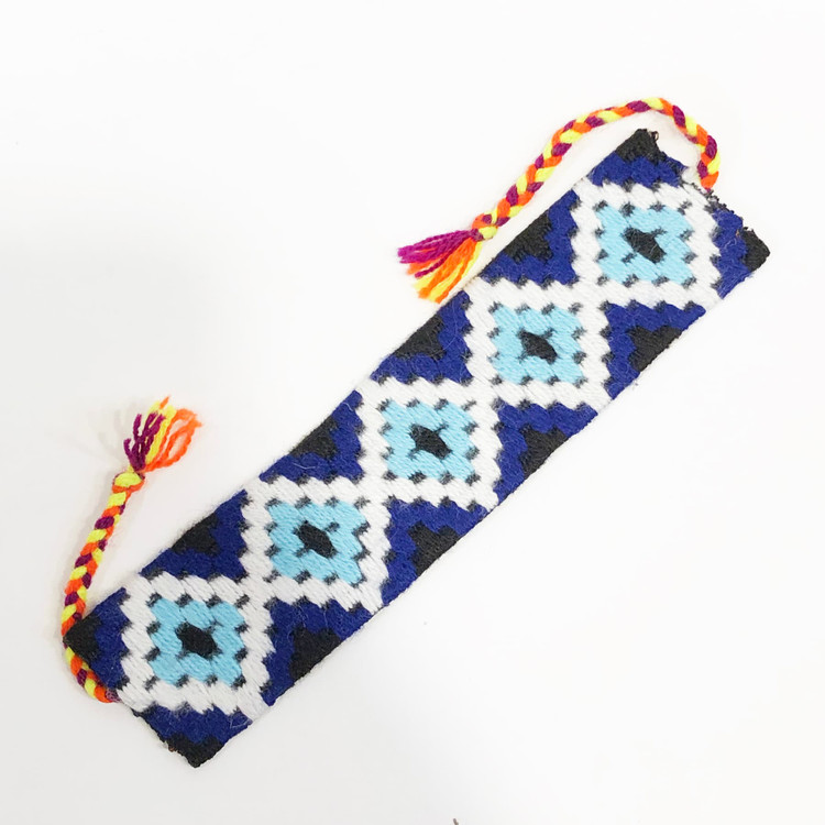 دستبند سوزندوزی بلوچی