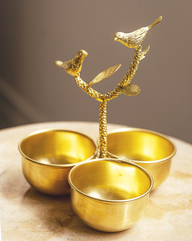 ظرف برنجی پذیرایی