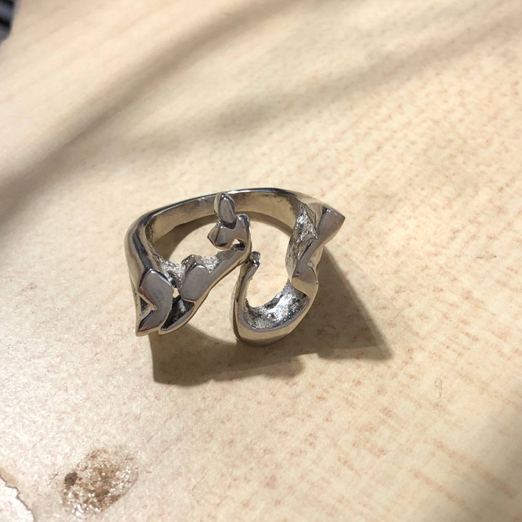 انگشتر استیل رنگ ثابت