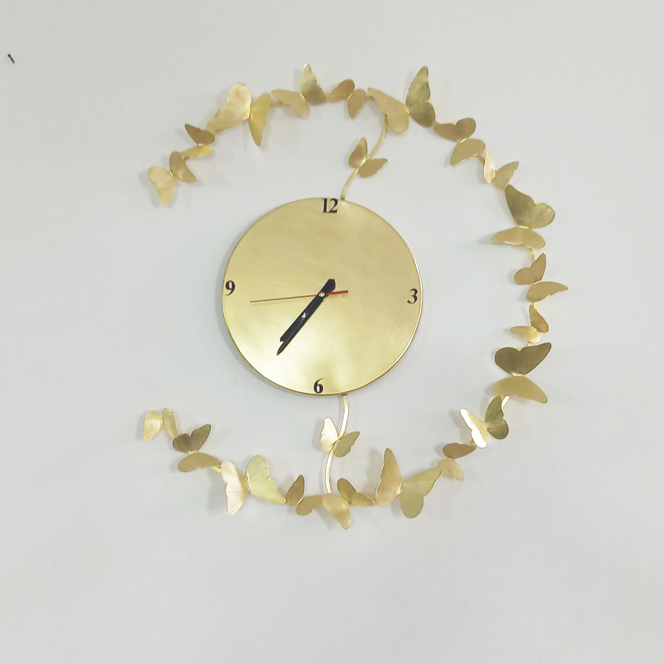 ساعت دیواری