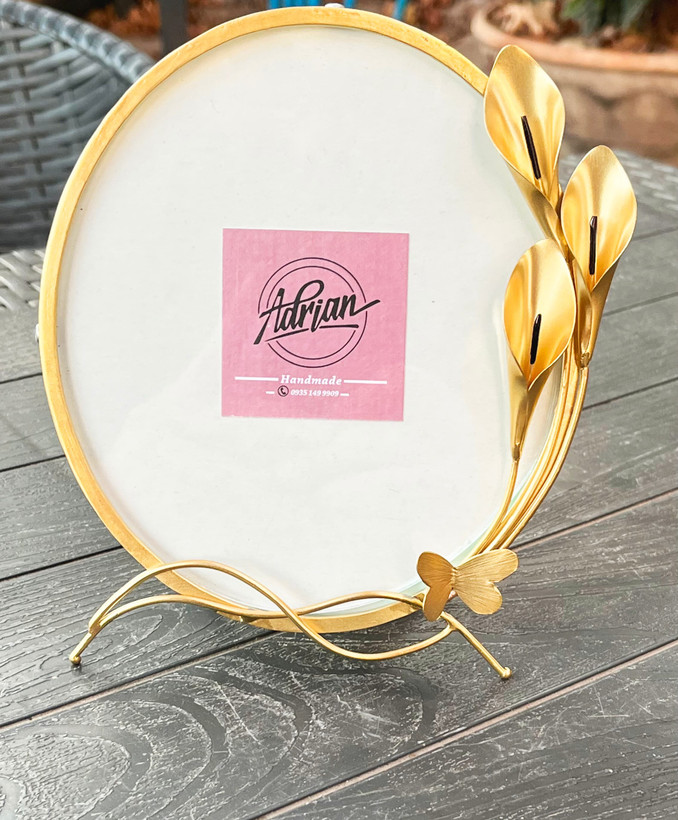 قاب عکس چوبی