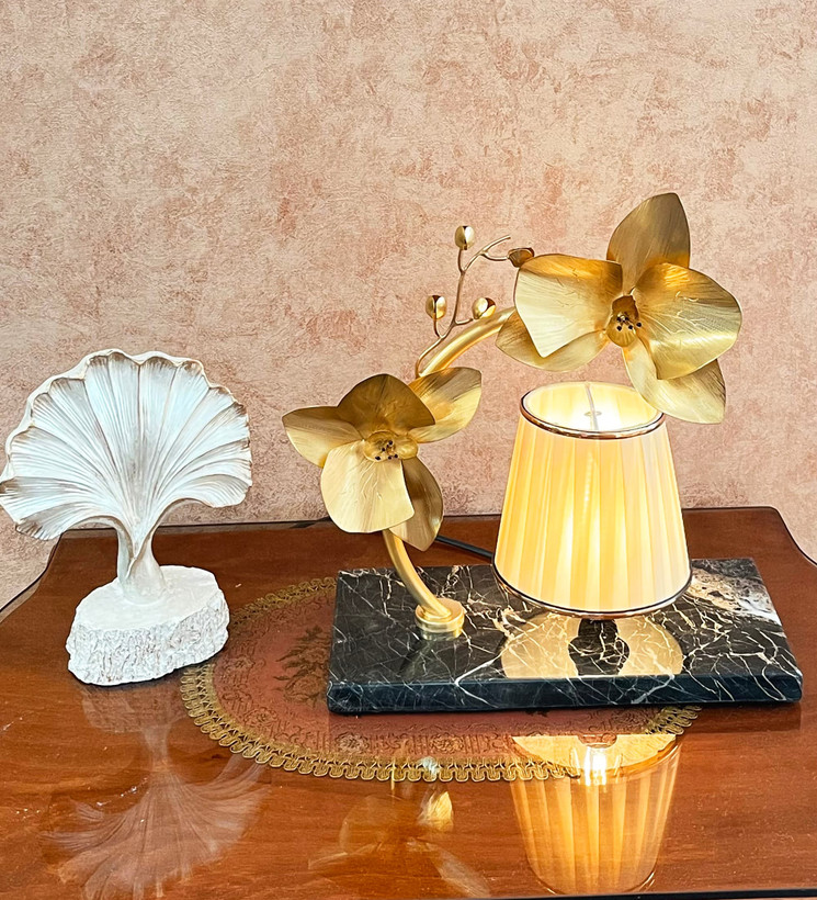 چراغ خواب رومیزی مدرن