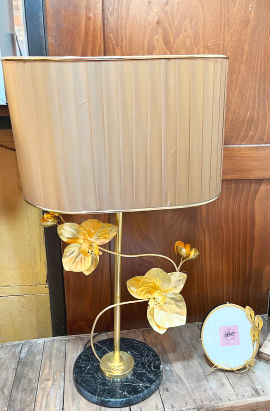 خرید انواع آباژور رومیزی