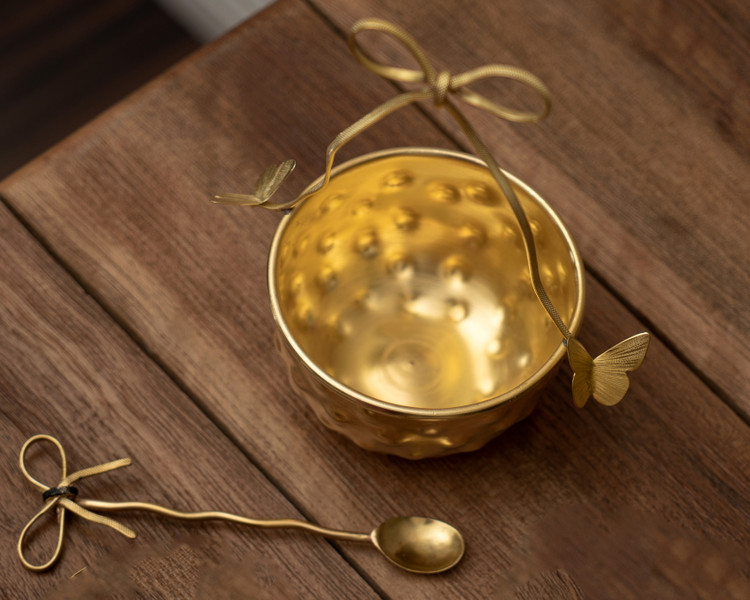 ظرف برنجی آنتیک با حکاکی دستی