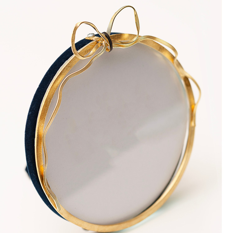 قاب عکس رومیزی طلایی شیک