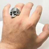 انگشتر نقره ایی مدل اسکلت خاص