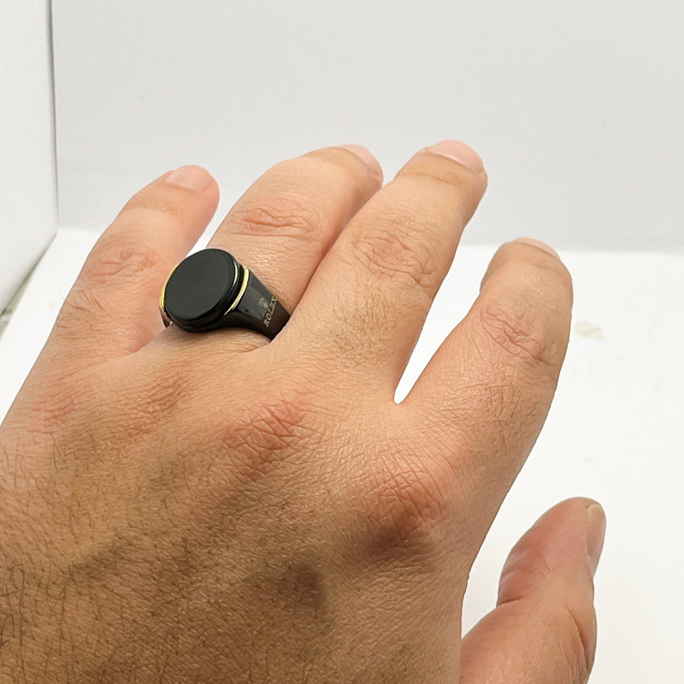 خرید انگشتر مردانه مشکی براق لوکس