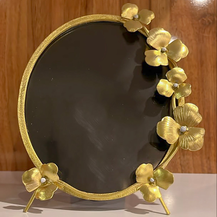 قاب عکس دستساز گالری عزیزی لوکس